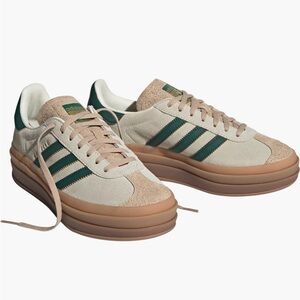 Adidas Gazelle Bold Platform
Sneaker